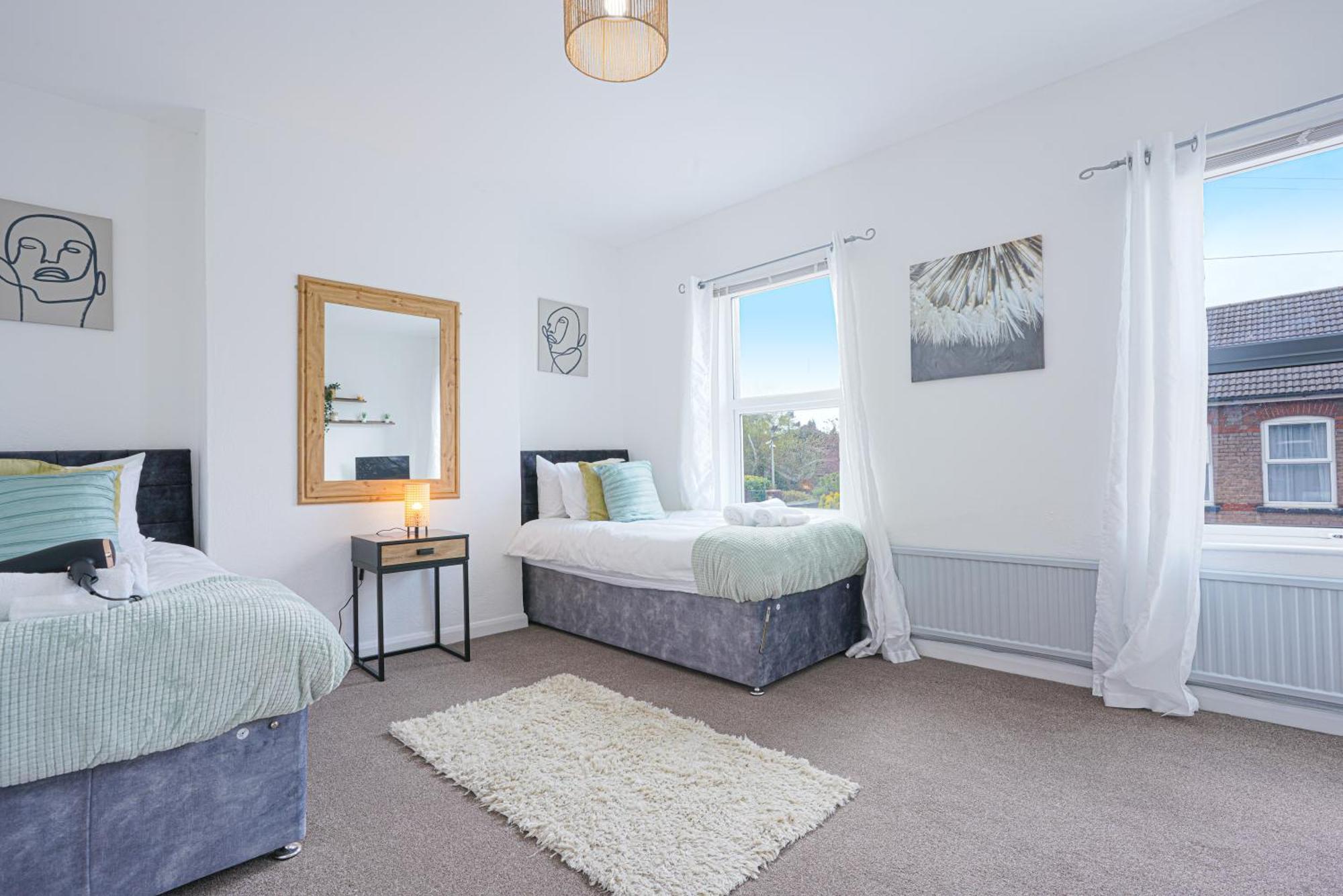 Modern Freshly Refurbed Home Luton Luton  Kültér fotó